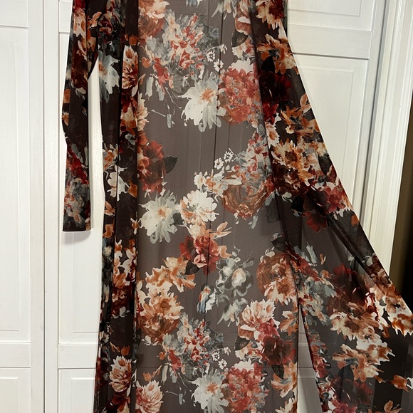 Daytrip floral kimono size medium - Picture 5 of 5